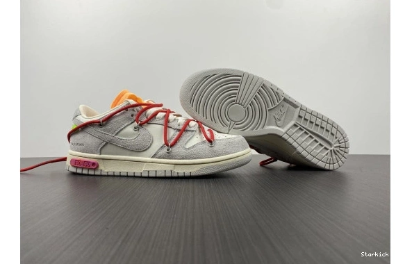 DJ0950-103 Dunk Low Lot Nike O-W 40 0930